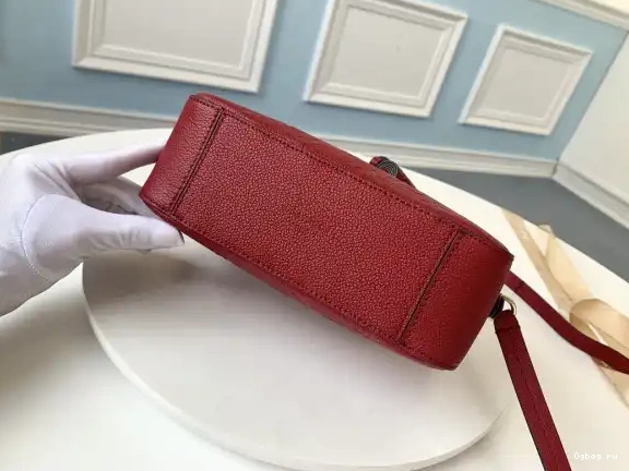 SAINTONGE LOUIS VUITTON 0608